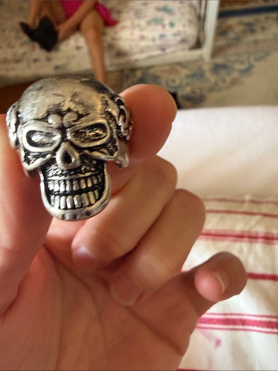 Hot Topic Jewelry - hot topic skull ring